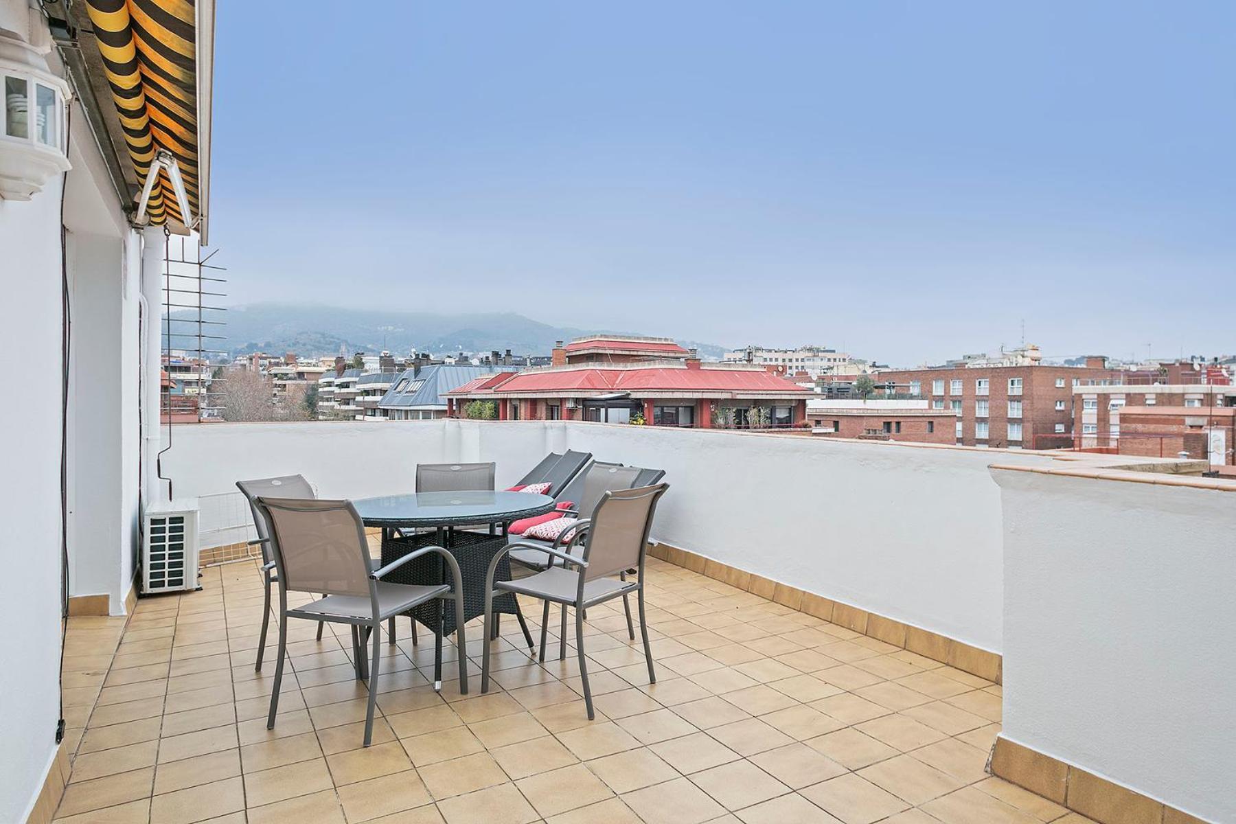 Sarria Attic Apartment Barcelona Bagian luar foto